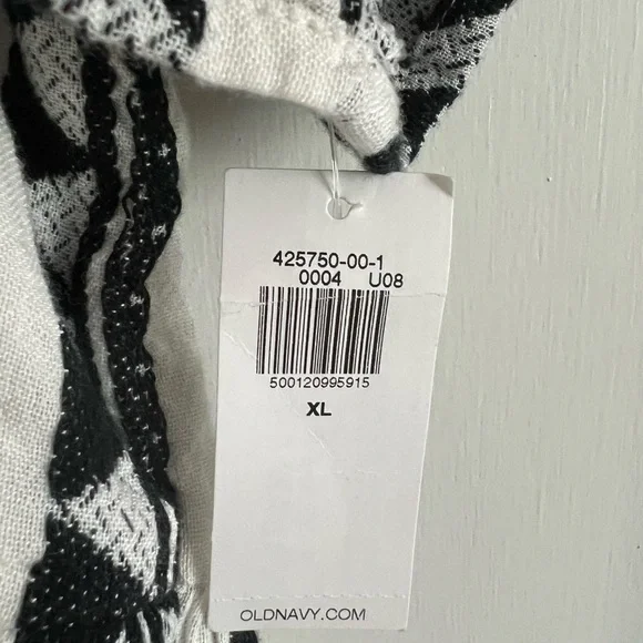 Black & White Geometric Dress - Old Navy - Picture 5 of 6